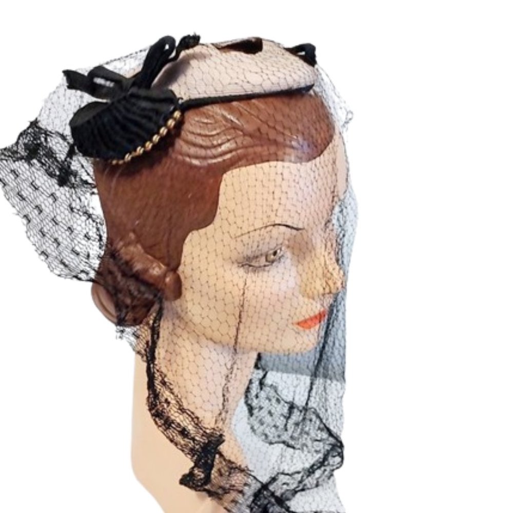 1940s Vintage Small Tan & Black Calot Juliet Hat With Black Full Chapel Veil - Picture 2 of 9